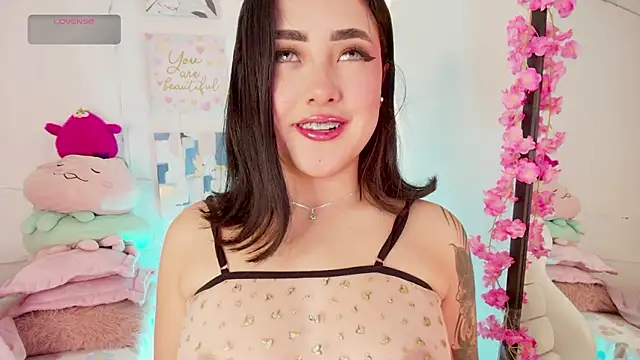 Snapshot of justonecute chatting on September 12, 2025, 12:44 am justonecute online show from September 12, 2025, 12:44 am