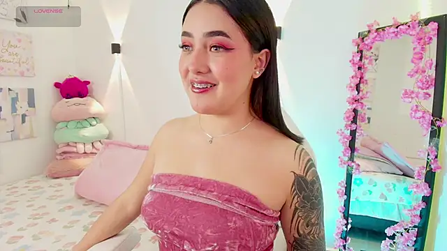 Snapshot of justonecute chatting on September 23, 2025, 2:14 am justonecute online show from September 23, 2025, 2:14 am