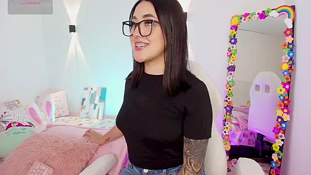 Snapshot of justonecute chatting on October 2, 2025, 10:50 pm justonecute online show from October 2, 2025, 10:50 pm