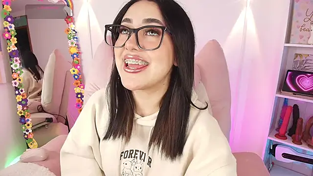 Snapshot of justonecute chatting on January 7, 2026, 11:51 pm justonecute online show from January 7, 2026, 11:51 pm