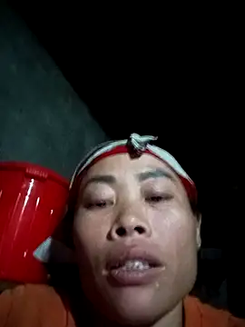 CoMay003 online show from October 25, 2025, 12:13 pm