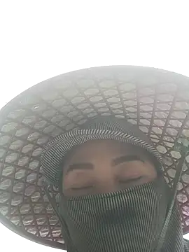 CoMay003 online show from April 1, 2026, 6:36 am