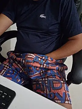 Snapshot of Carloskasado chatting on November 5, 2025, 11:27 pm Carloskasado online show from November 5, 2025, 11:27 pm