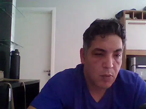 Snapshot of Carloskasado chatting on November 18, 2025, 7:40 pm Carloskasado online show from November 18, 2025, 7:40 pm