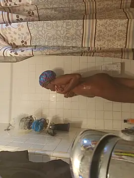 Snapshot of _she_was_a_fairy chatting on September 25, 2025, 4:11 pm she was a fairy online show from September 25, 2025, 4:11 pm