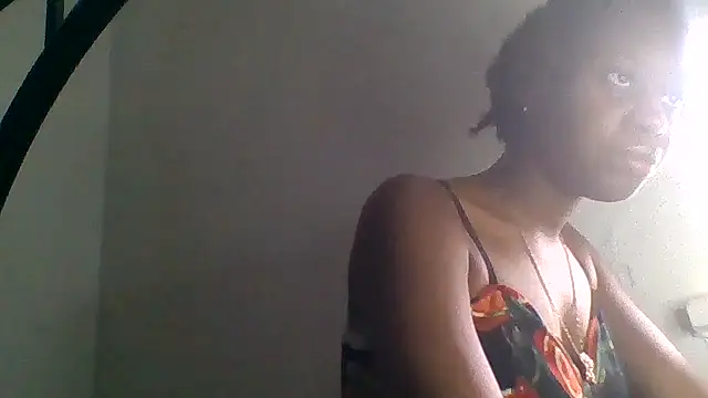 Snapshot of _she_was_a_fairy chatting on November 25, 2025, 5:35 pm she was a fairy online show from November 25, 2025, 5:35 pm