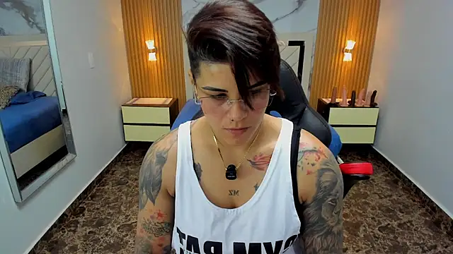 KAROLLJONES1 online show from March 21, 2026, 12:32 pm