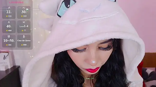 Miss Charlottet online show from April 16, 2026, 8:04 am