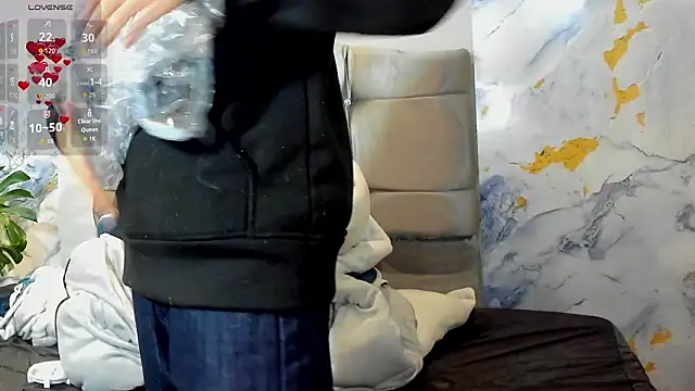 Room 69x online show from February 17, 2026, 3:25 am