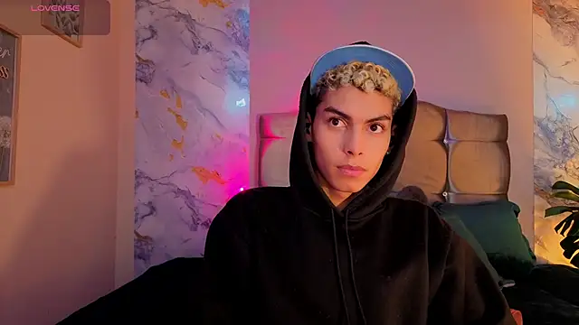 Room 69x online show from March 25, 2026, 12:00 pm