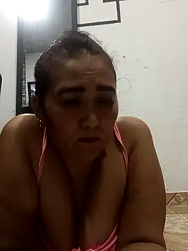 linda luna29 online show from September 26, 2025, 12:47 am