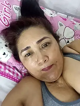 linda luna29 online show from December 23, 2025, 2:31 am