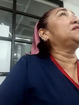 linda luna29 online show from January 6, 2026, 8:34 pm