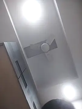 kiss like choco11 online show from February 11, 2026, 7:35 am