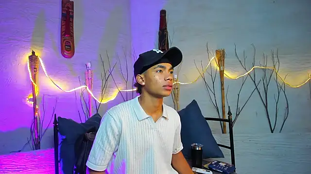 AlanCutee online show from February 12, 2026, 11:49 am