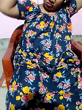 Snapshot of Cute-Swewty chatting on October 17, 2025, 1:25 pm Cute-Swewty online show from October 17, 2025, 1:25 pm