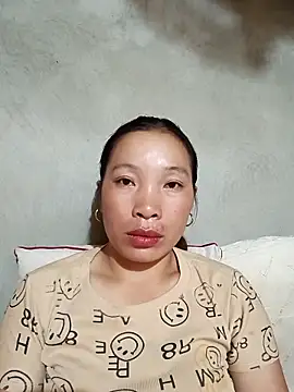 Tamy 20 online show from October 15, 2025, 6:41 pm