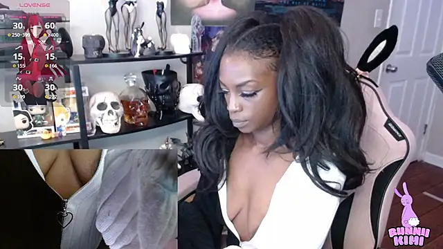 bunniikimi online show from September 16, 2025, 12:39 pm