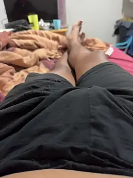 Monspeet 01 online show from October 19, 2025, 2:01 am