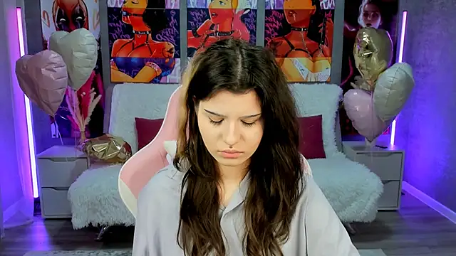 Snapshot of AnoraDark chatting on February 24, 2026, 6:28 pm AnoraDark online show from February 24, 2026, 6:28 pm