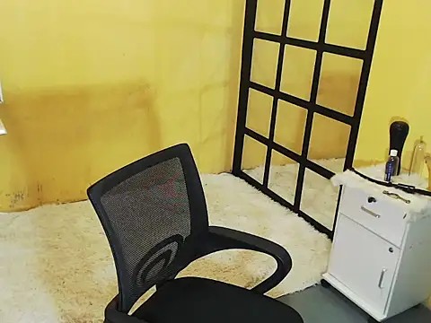 Hunky paul online show from October 26, 2025, 8:31 am