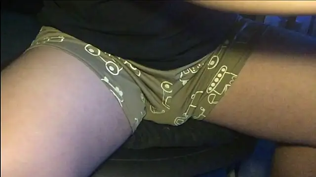 MinhTuan2002 online show from November 23, 2025, 8:19 pm