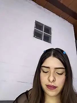 Snapshot of Nahomy_cm chatting on September 27, 2025, 8:03 pm Nahomy cm online show from September 27, 2025, 8:03 pm