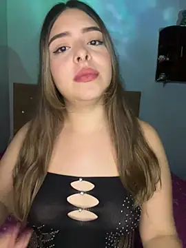 Snapshot of Nahomy_cm chatting on June 29, 2026, 2:51 am Nahomy cm online show from June 29, 2026, 2:51 am