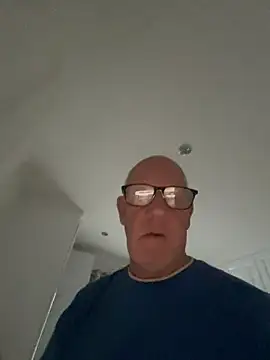 philefc online show from December 18, 2025, 1:39 pm