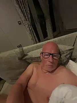 philefc online show from April 6, 2026, 8:54 pm