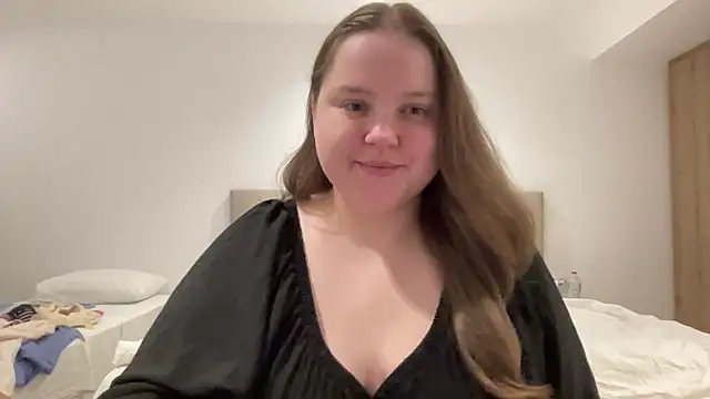 Snapshot of Alice898 chatting on September 14, 2025, 5:34 pm Alice898 online show from September 14, 2025, 5:34 pm