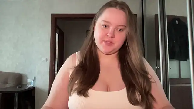 Snapshot of Alice898 chatting on September 25, 2025, 7:56 am Alice898 online show from September 25, 2025, 7:56 am