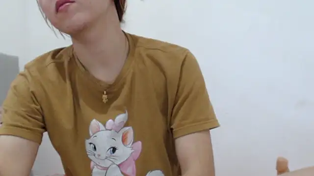 Snapshot of Dolly_Peach_ chatting on February 23, 2026, 7:00 pm Dolly Peach online show from February 23, 2026, 7:00 pm