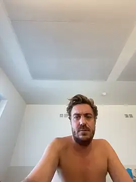 3615-ULLA online show from October 19, 2025, 8:48 am