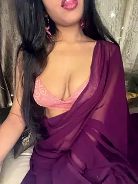 KARISHMA-STRIP online show from January 6, 2026, 5:38 pm