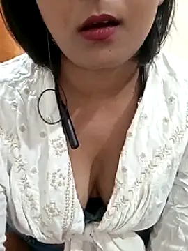 Snapshot of Queen_Kushi4 chatting on June 18, 2026, 6:12 pm Queen Kushi4 online show from June 18, 2026, 6:12 pm
