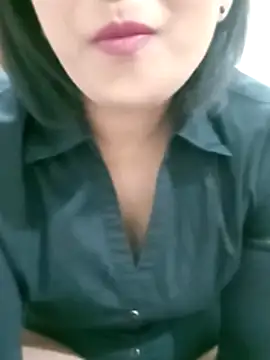 Snapshot of Queen_Kushi4 chatting on July 6, 2026, 3:03 pm Queen Kushi4 online show from July 6, 2026, 3:03 pm