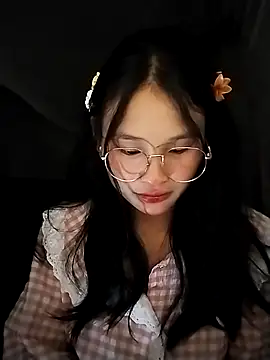 Snapshot of saronla_03 chatting on September 19, 2025, 3:24 pm saronla 03 online show from September 19, 2025, 3:24 pm