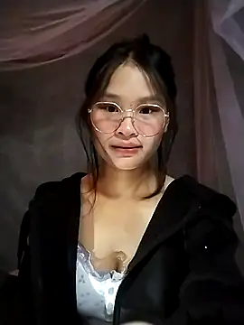 saronla 03 online show from November 15, 2025, 7:05 am