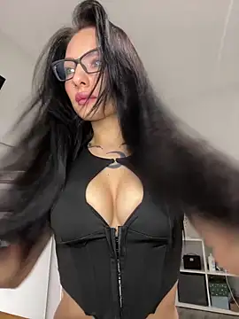 Snapshot of kaonasssiii chatting on September 21, 2025, 4:30 pm kaonasssiii online show from September 21, 2025, 4:30 pm