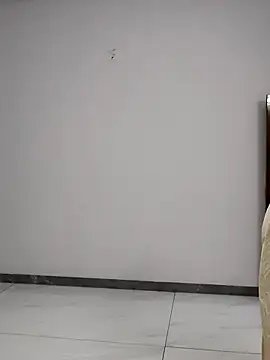 mallu-lover online show from February 28, 2026, 1:01 pm