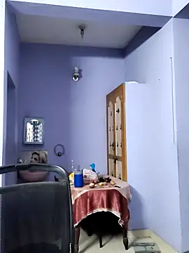 mallu-lover online show from April 10, 2026, 8:52 am