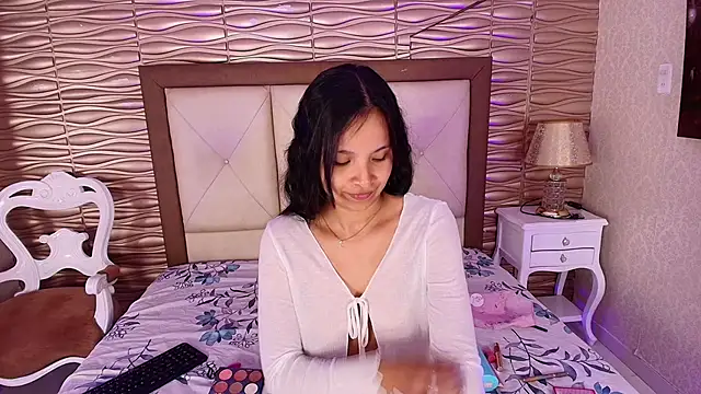 Snapshot of Miladiosa chatting on May 26, 2026, 12:12 pm Miladiosa online show from May 26, 2026, 12:12 pm