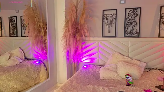 amy miller1 online show from November 10, 2025, 8:52 pm