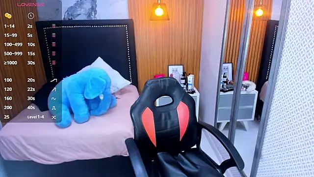 Snapshot of ROSIE_MOSS chatting on November 15, 2025, 3:30 pm ROSIE MOSS online show from November 15, 2025, 3:30 pm