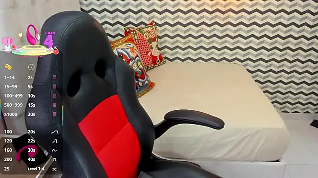 Snapshot of ROSIE_MOSS chatting on November 18, 2025, 7:51 pm ROSIE MOSS online show from November 18, 2025, 7:51 pm