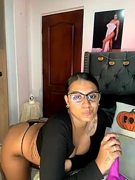 ema zoe online show from October 24, 2025, 12:08 am