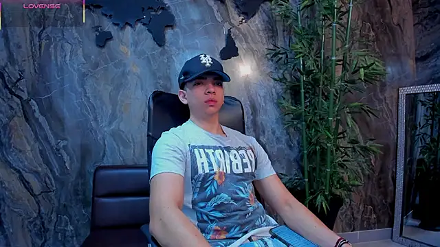 Eryonbradley online show from February 14, 2026, 11:29 am