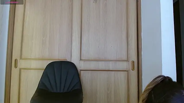 Ayleen m online show from September 9, 2025, 6:51 pm