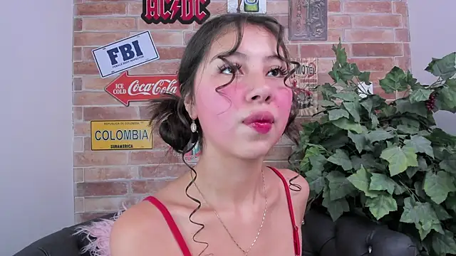 misss luxury online show from December 17, 2025, 11:05 am